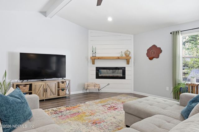 2822 HILSDALE HARBOR Way, Jacksonville, FL 32216