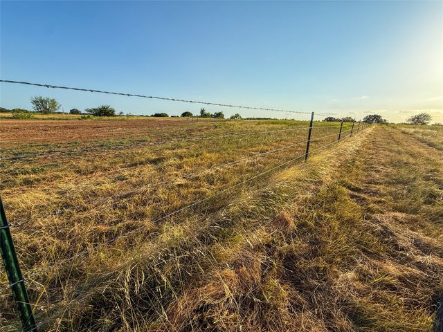 300 County Road 1475, Alvord, TX 76225