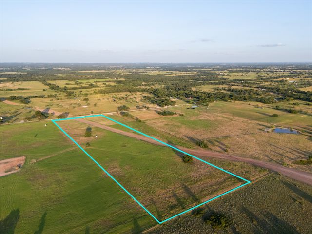 300 County Road 1475, Alvord, TX 76225