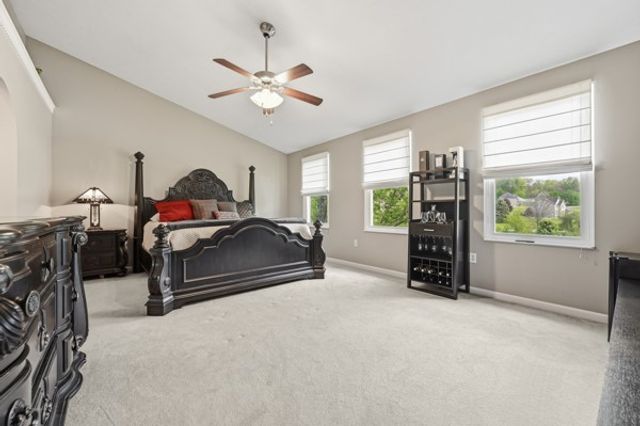 302 Davinci Ct, Rostraver, PA 15012