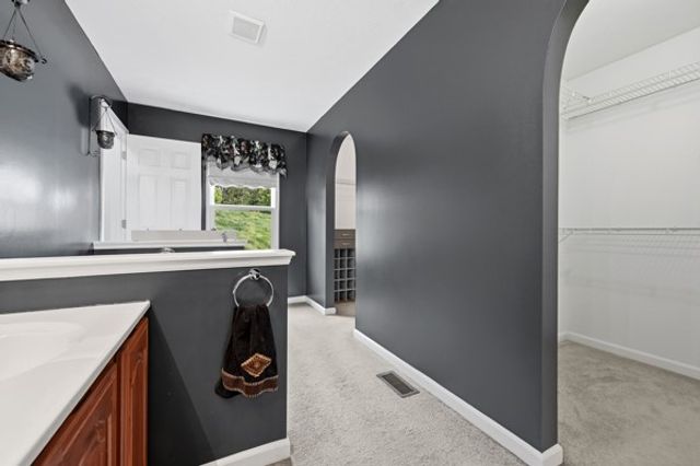 302 Davinci Ct, Rostraver, PA 15012