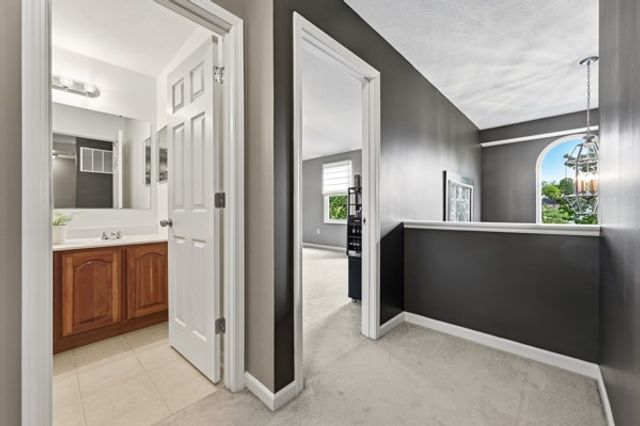 302 Davinci Ct, Rostraver, PA 15012