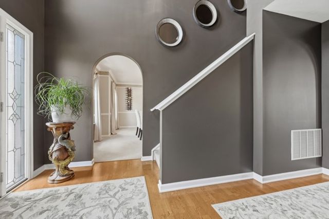 302 Davinci Ct, Rostraver, PA 15012