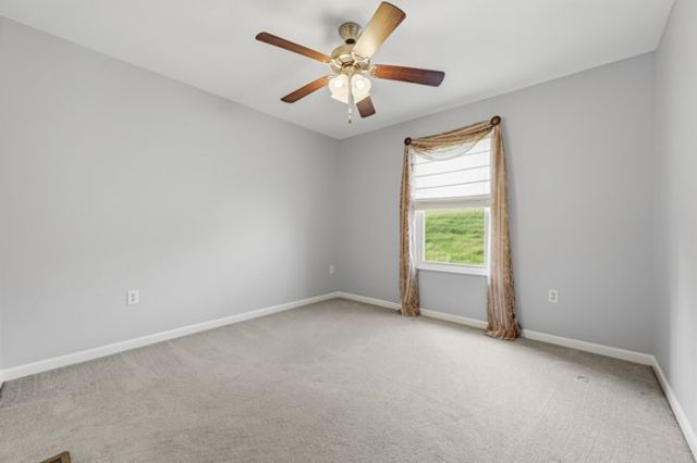 302 Davinci Ct, Rostraver, PA 15012