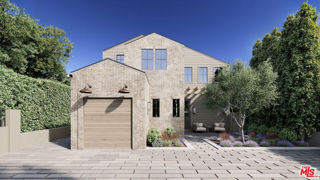 Image 1 of property listing at 354 Entrada Drive, Santa Monica, CA 90402