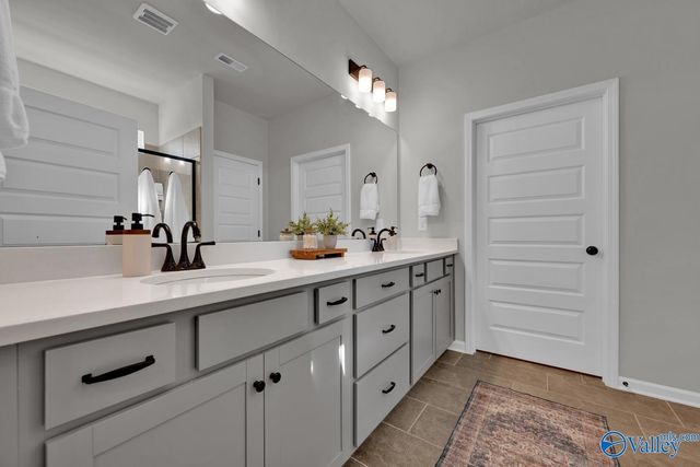 18557 Oxbow Lane, Athens, AL 35613