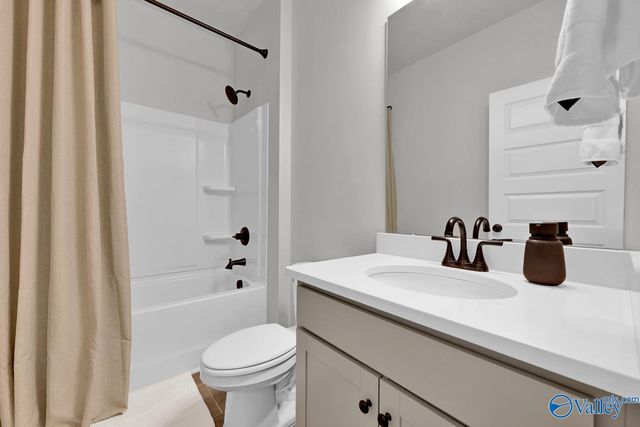 18557 Oxbow Lane, Athens, AL 35613