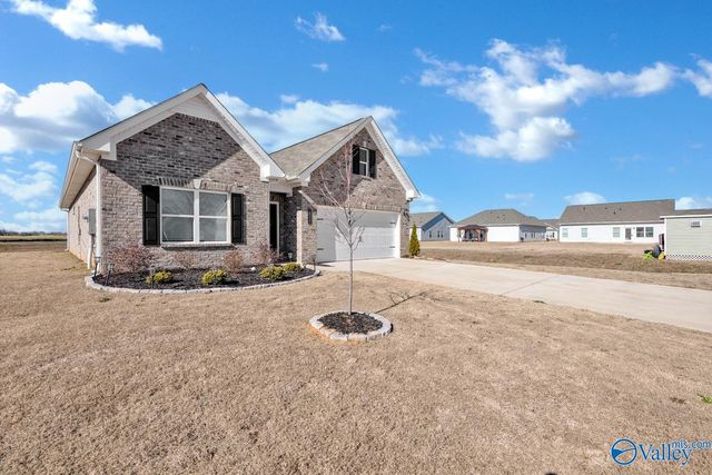 18557 Oxbow Lane, Athens, AL 35613