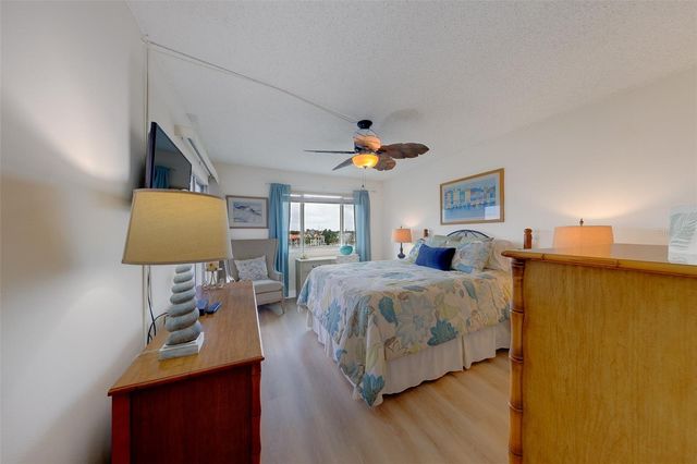 19029 US HIGHWAY 19 N 9-403, Clearwater, FL 33764