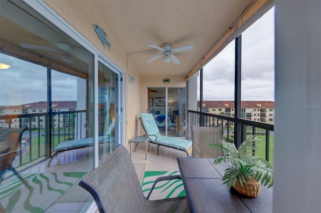19029 US HIGHWAY 19 N 9-403, Clearwater, FL 33764