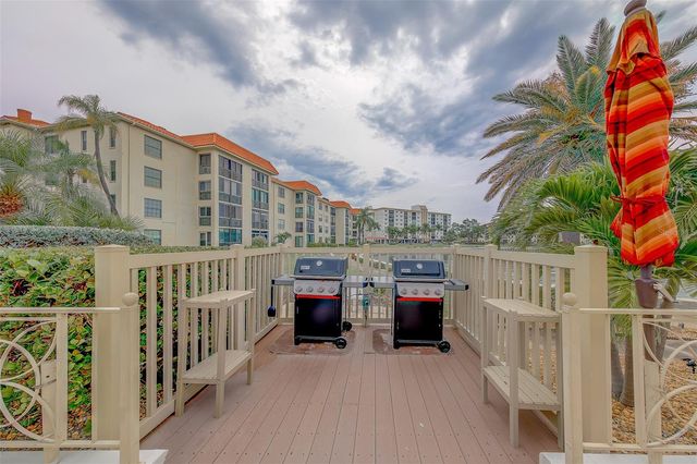 19029 US HIGHWAY 19 N 9-403, Clearwater, FL 33764