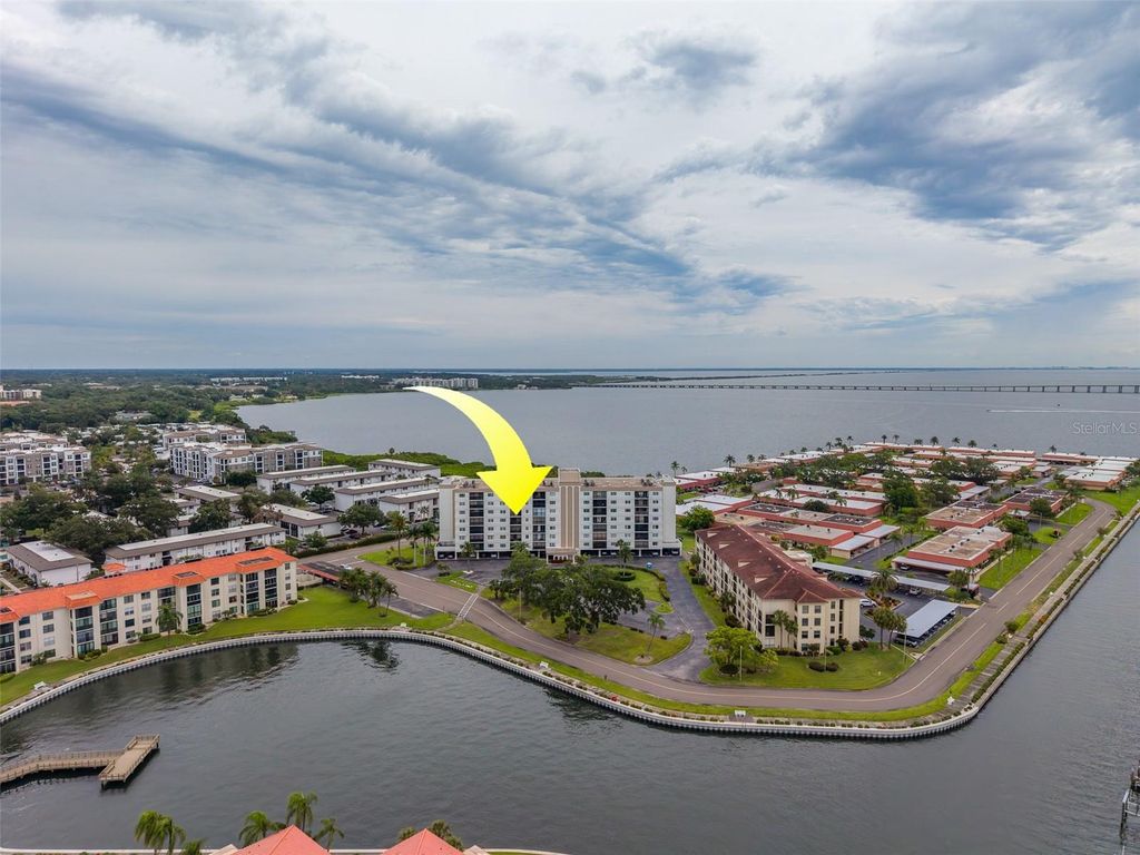19029 US HIGHWAY 19 N 9-403, Clearwater, FL 33764