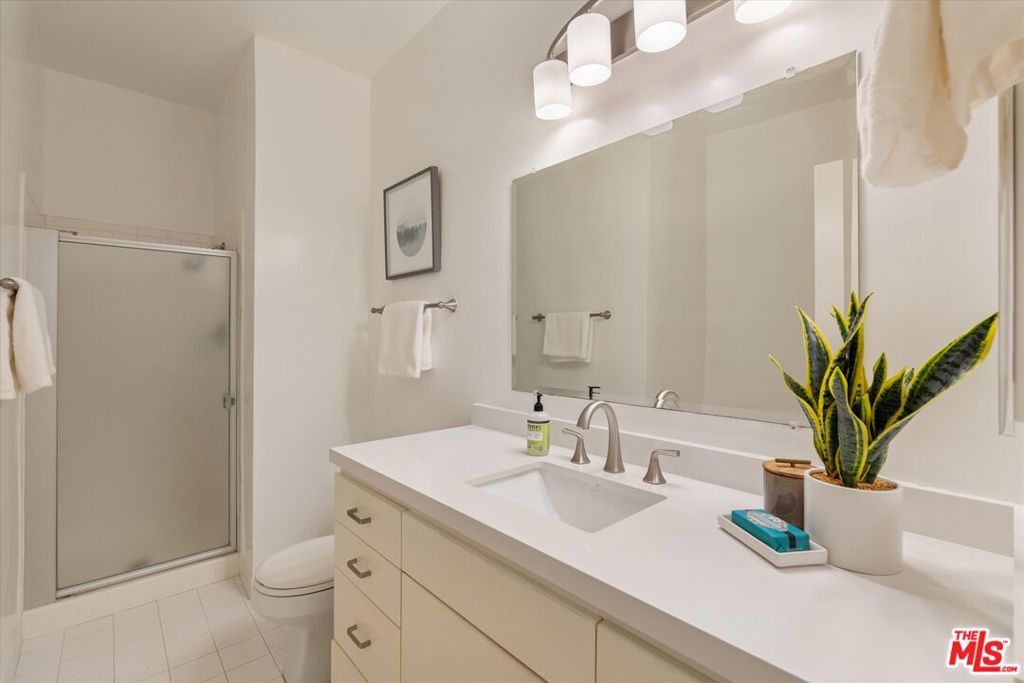 Image 23 of property listing at 900 Euclid Street 111, Santa Monica, CA 90403