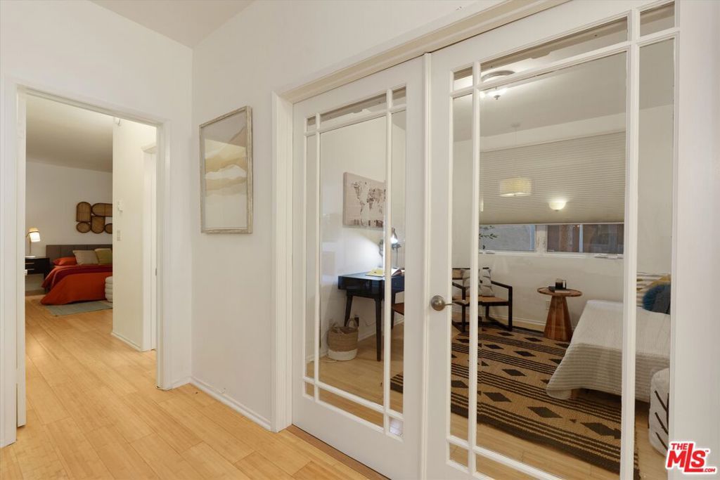 Image 24 of property listing at 900 Euclid Street 111, Santa Monica, CA 90403