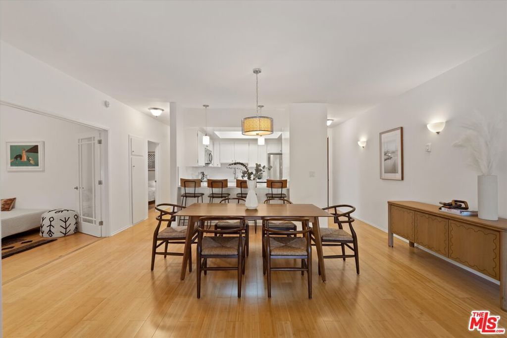 Image 3 of property listing at 900 Euclid Street 111, Santa Monica, CA 90403