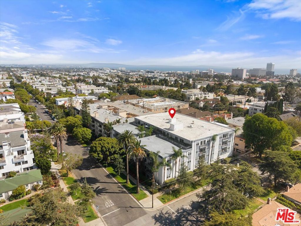 Image 45 of property listing at 900 Euclid Street 111, Santa Monica, CA 90403