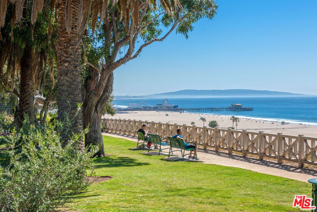 Image 49 of property listing at 900 Euclid Street 111, Santa Monica, CA 90403