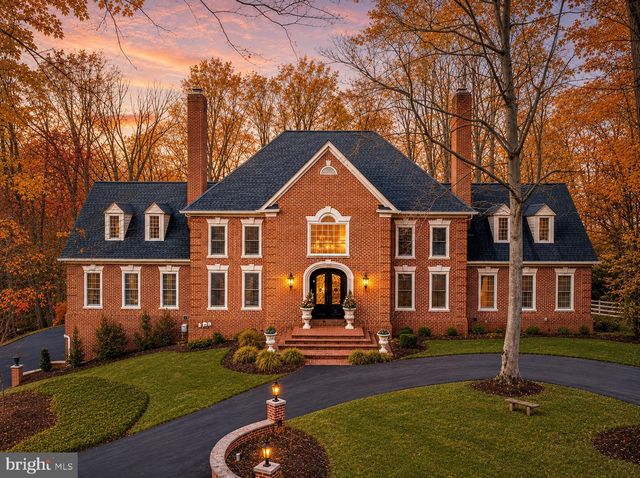 105 INTERPROMONTORY RD, Great Falls, VA 22066
