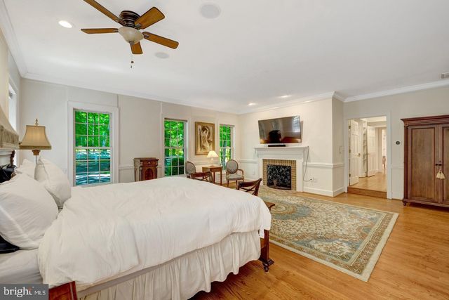 105 INTERPROMONTORY RD, Great Falls, VA 22066