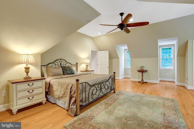 105 INTERPROMONTORY RD, Great Falls, VA 22066