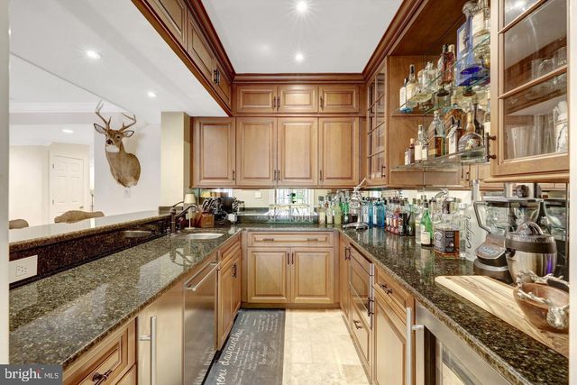 105 INTERPROMONTORY RD, Great Falls, VA 22066