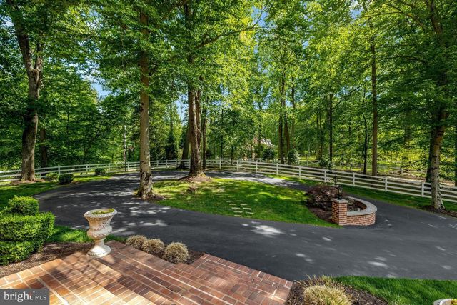 105 INTERPROMONTORY RD, Great Falls, VA 22066