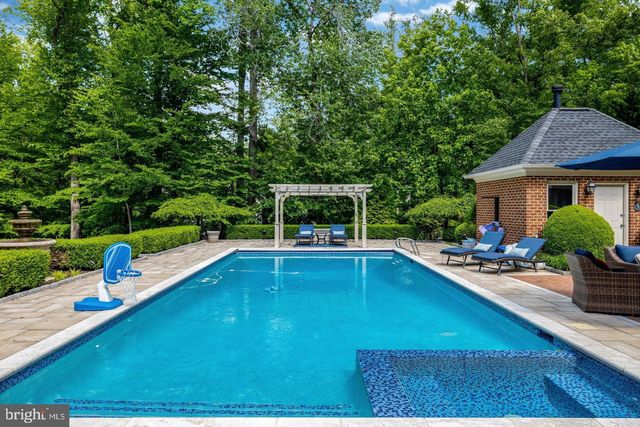105 INTERPROMONTORY RD, Great Falls, VA 22066