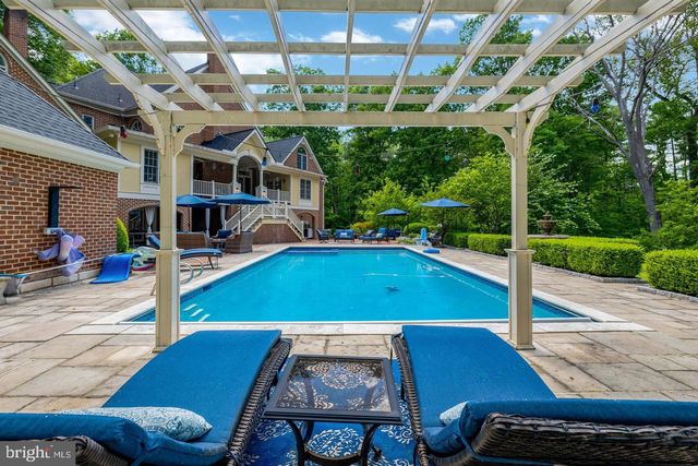 105 INTERPROMONTORY RD, Great Falls, VA 22066