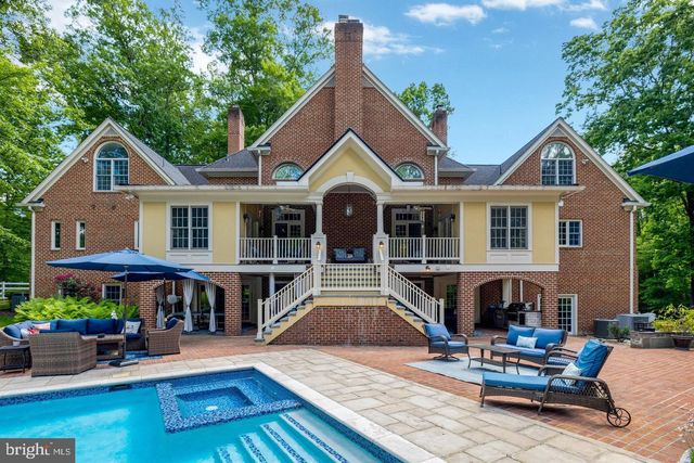 105 INTERPROMONTORY RD, Great Falls, VA 22066