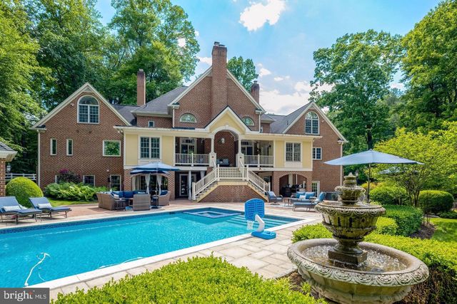 105 INTERPROMONTORY RD, Great Falls, VA 22066