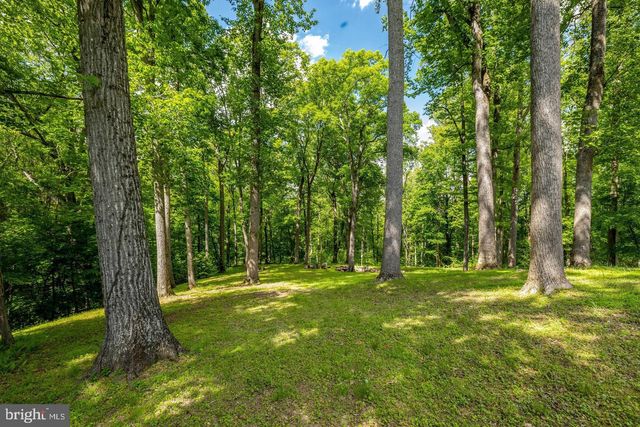 105 INTERPROMONTORY RD, Great Falls, VA 22066