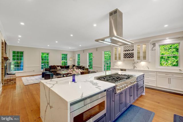 105 INTERPROMONTORY RD, Great Falls, VA 22066