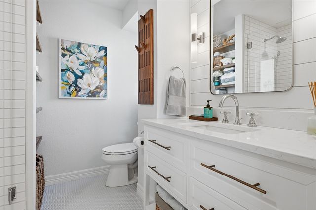 9 Albatross Road, Rockport, TX 78382