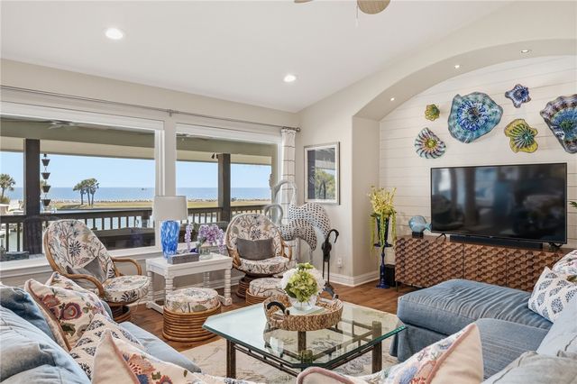 9 Albatross Road, Rockport, TX 78382