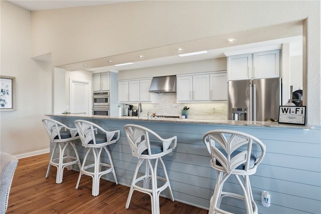 9 Albatross Road, Rockport, TX 78382