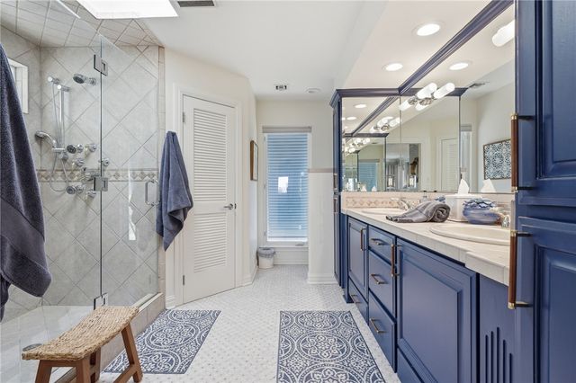 9 Albatross Road, Rockport, TX 78382