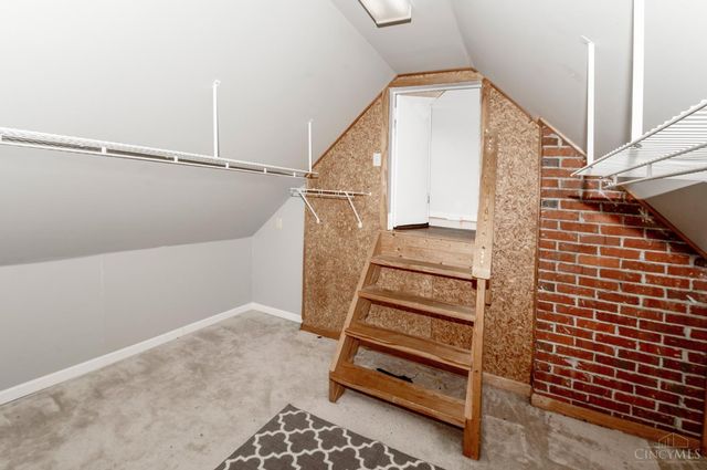 1661 Sutton Avenue, Cincinnati, OH 45230