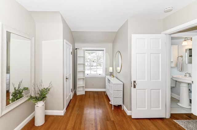 1661 Sutton Avenue, Cincinnati, OH 45230