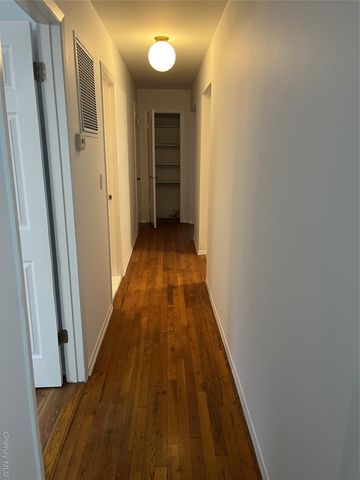 429 E Park Avenue First Level, Long Beach, NY 11561