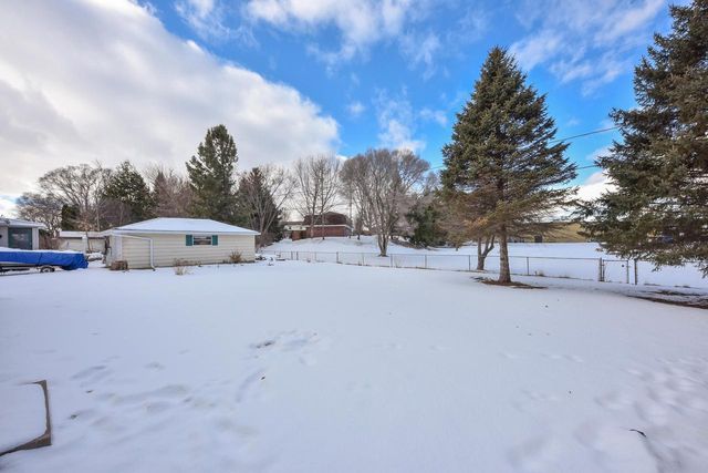 1010 Sunset Ridge DRIVE W, West Bend, WI 53090