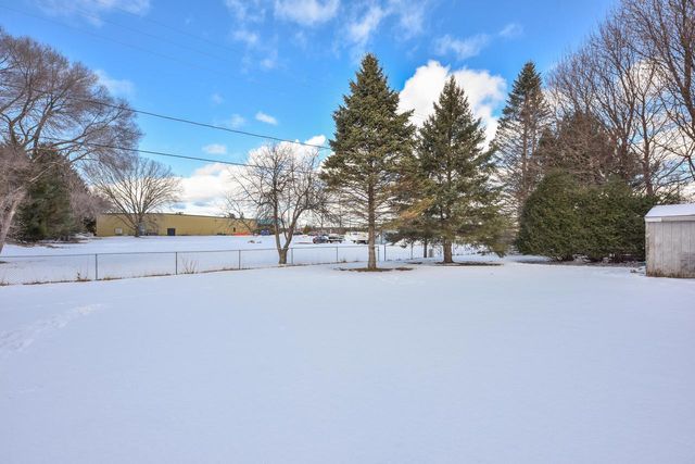 1010 Sunset Ridge DRIVE W, West Bend, WI 53090