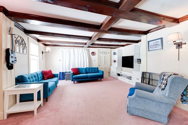 6 Burrows Turnpike Rd., Bernardston, MA 01337