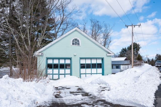 6 Burrows Turnpike Rd., Bernardston, MA 01337