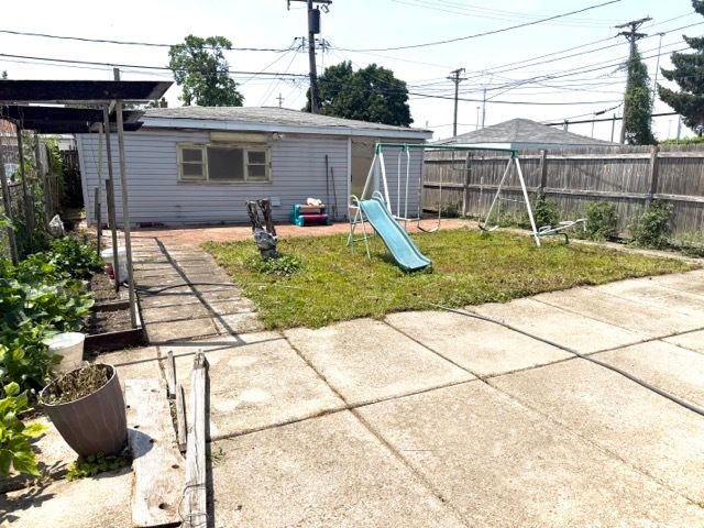 4304 S Christiana Avenue, Chicago, IL 60632