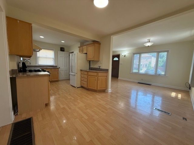 4304 S Christiana Avenue, Chicago, IL 60632