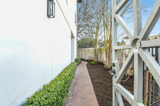 15943 Morgan Street, Sugar Land, TX 77478