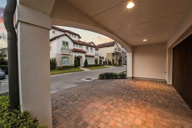 15943 Morgan Street, Sugar Land, TX 77478