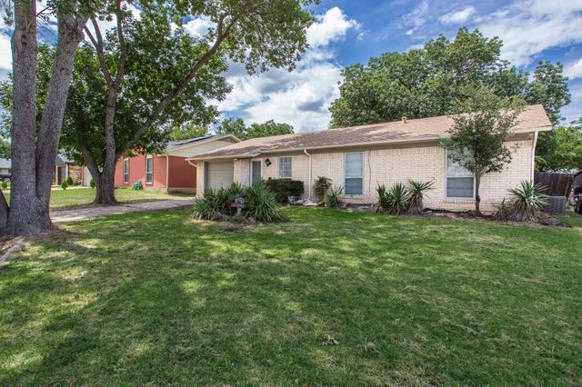2430 May Lane, Grand Prairie, TX 75050