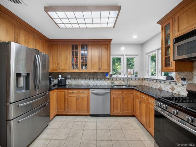 22 Gail Drive, New City, NY 10956