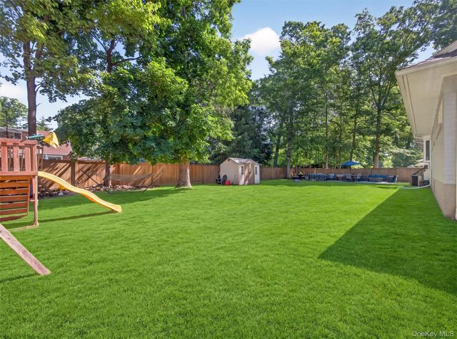 22 Gail Drive, New City, NY 10956